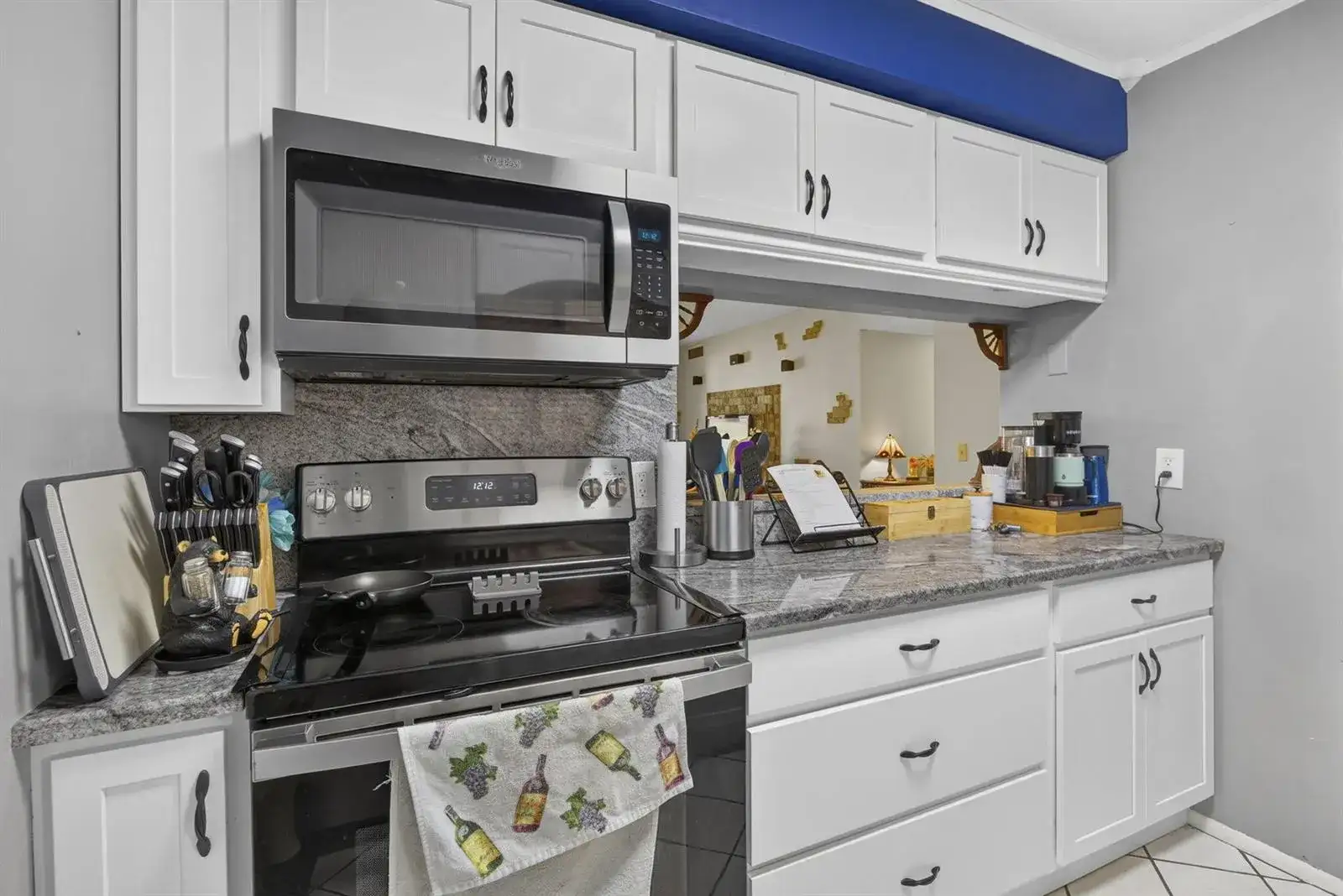 12027 GREENWAY Circle S # 204, Royal Palm Beach FL 33411 photo 2