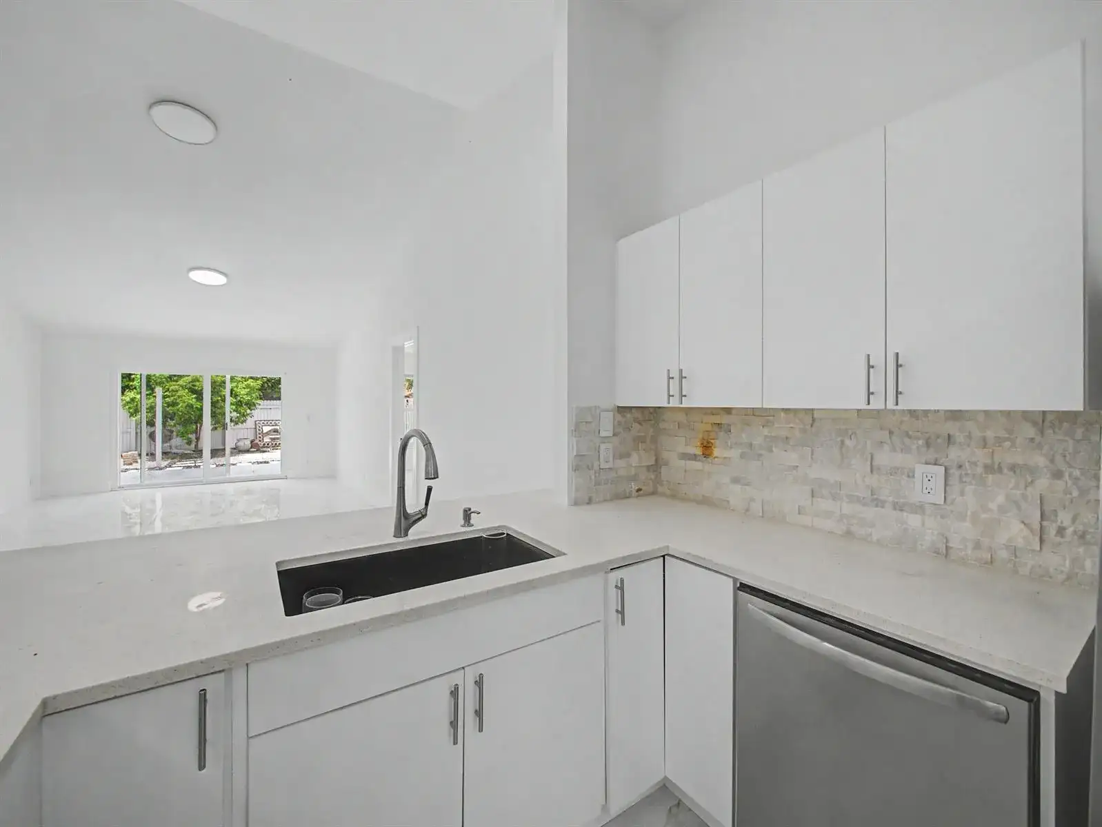 8464 Lake Worth Court, Wellington FL 33467 photo 5
