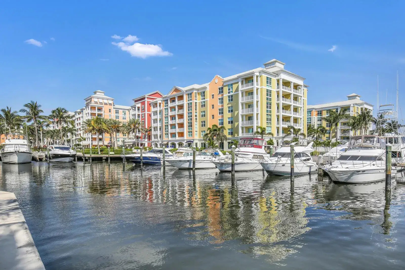 806 E Windward Way # 405, Lantana FL 33462