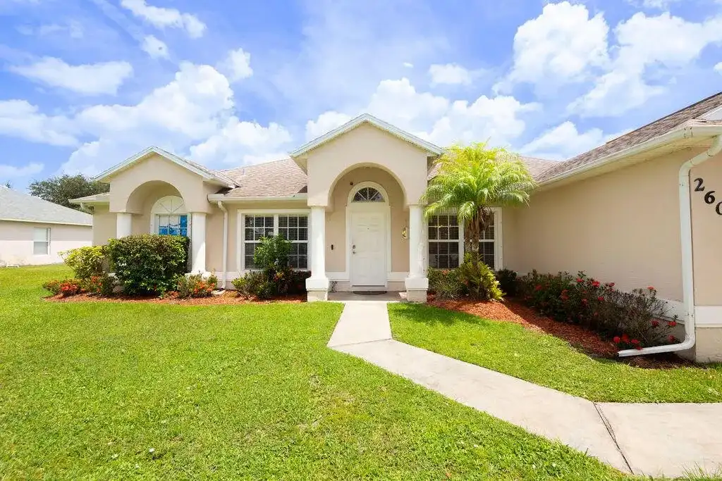 2606 Serenity Circle N, Fort Pierce FL 34981