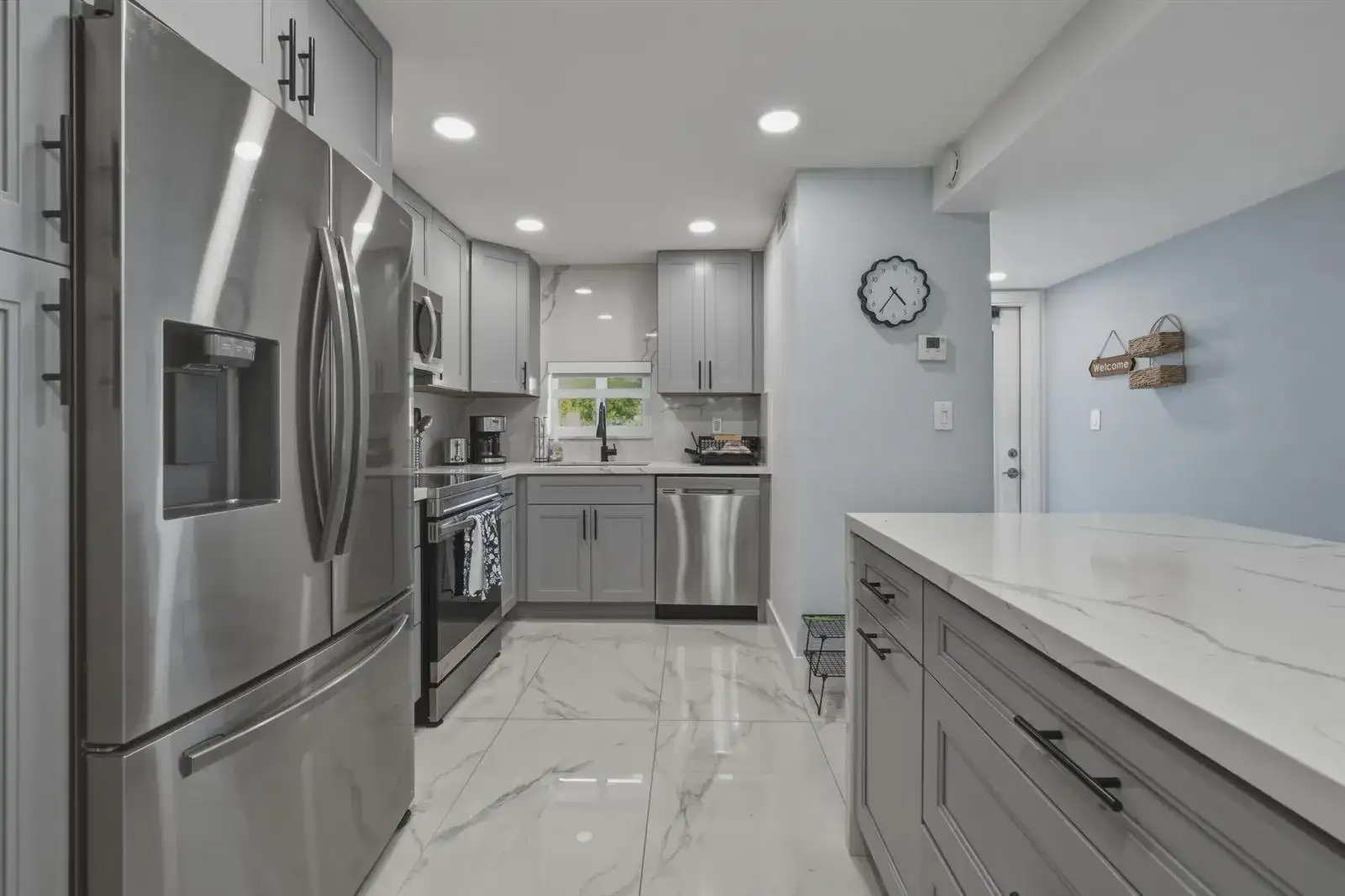 9823 S Hollybrook Lake Drive # 104, Pembroke Pines FL 33025 photo 2