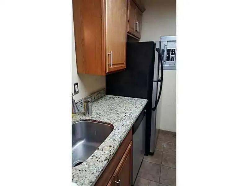 10035 WINDING LAKE Road # 102, Sunrise FL 33351 photo 2