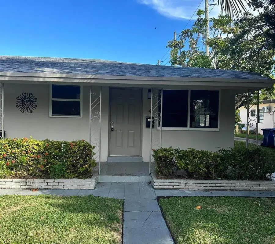 800 MOFFETT Street # 3, Hallandale Beach FL 33009