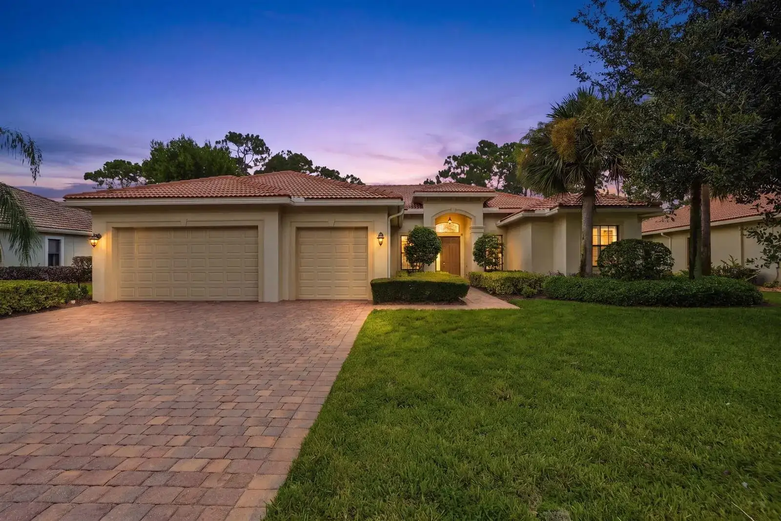 2553 NW CRYSTAL LAKE Drive NW, Jensen Beach FL 34957