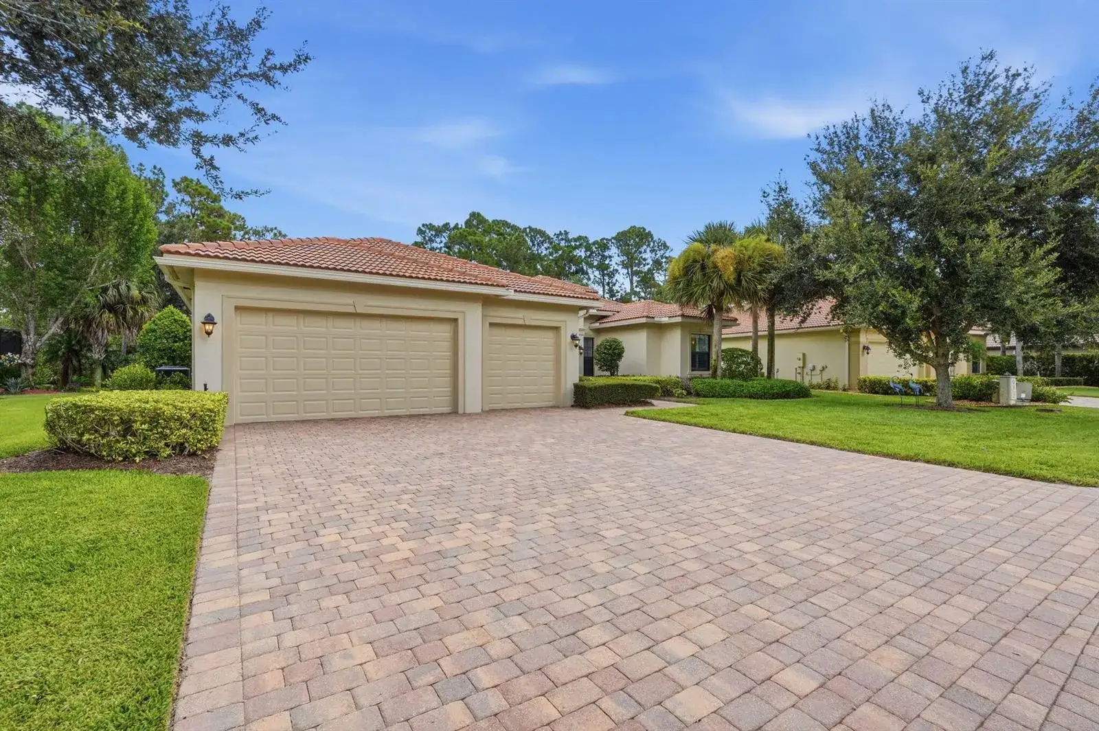 2553 NW CRYSTAL LAKE Drive NW, Jensen Beach FL 34957 photo 3