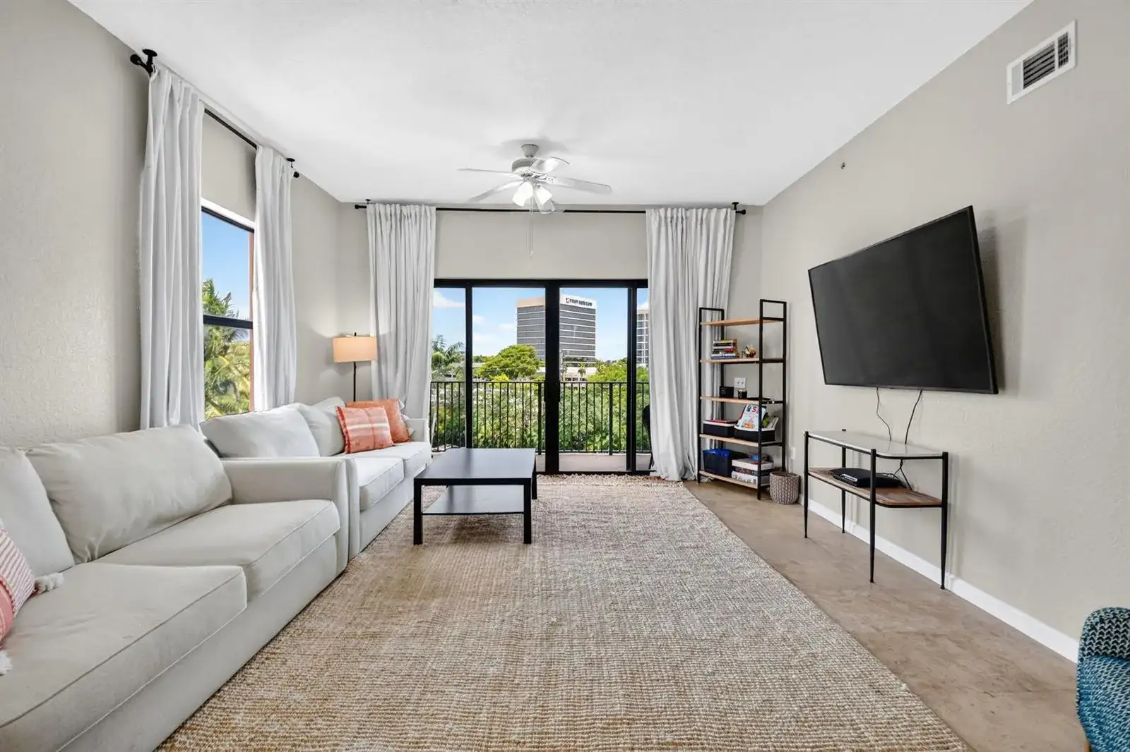 1620 Presidential Way # 402, West Palm Beach FL 33401 photo 3