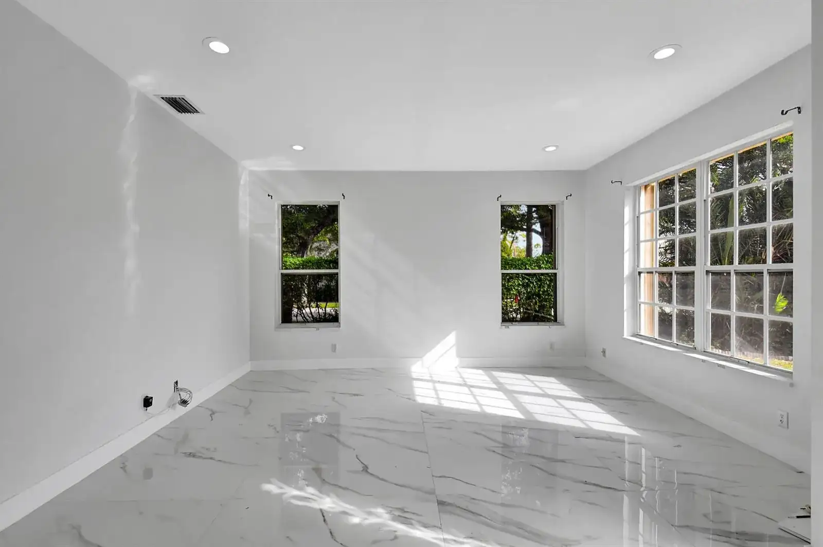 7555 CEDAR HURST Court, FL 33467 photo 5