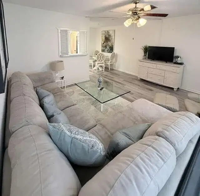 54 UPMINSTER C, Deerfield Beach FL 33442 photo 3