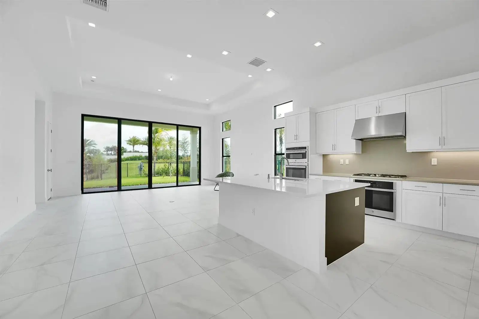 13069 Feathering Way, Palm Beach Gardens FL 33412 photo 2