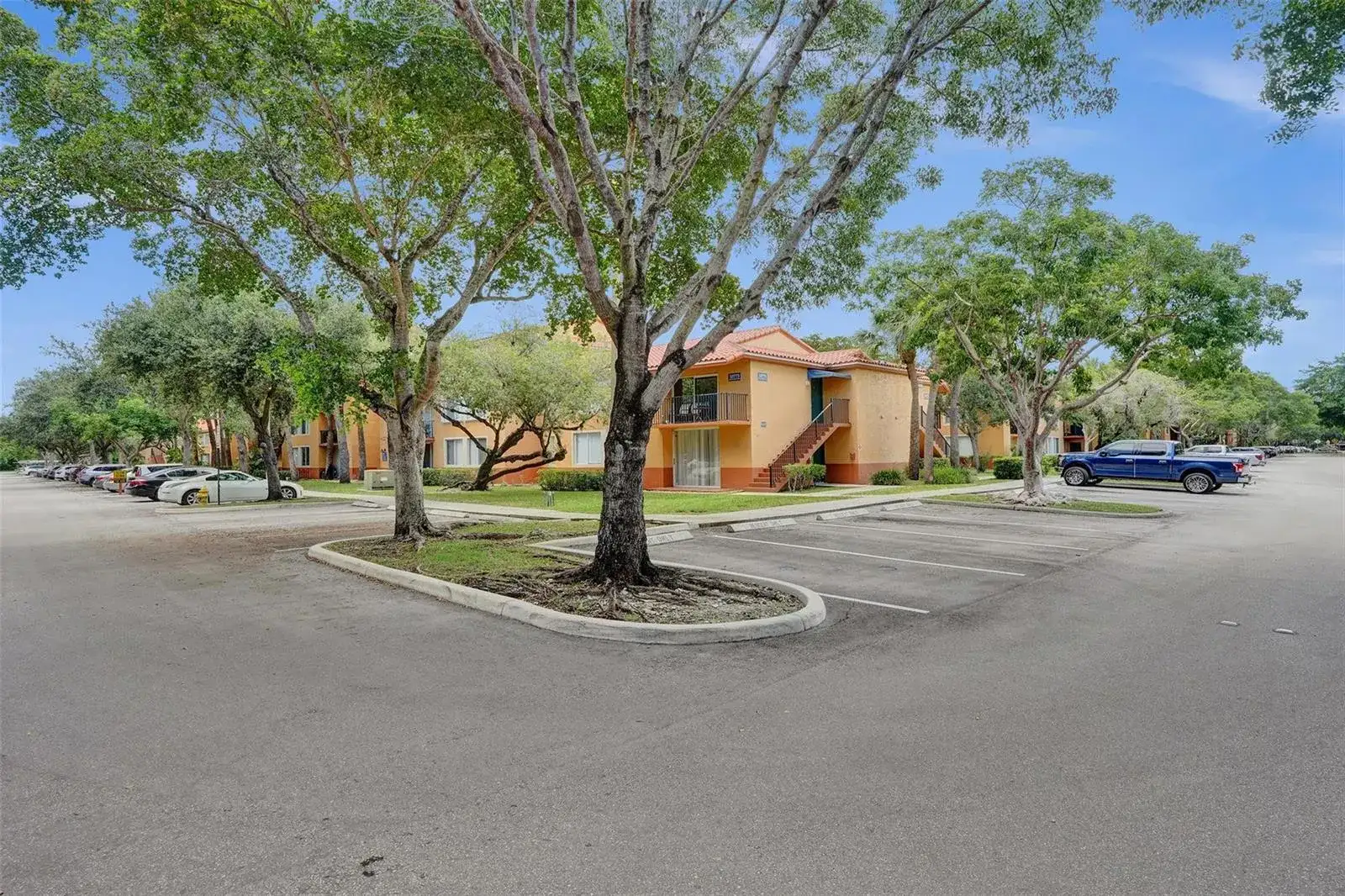 10773 CLEARY Boulevard # 111, Plantation FL 33324 photo 3