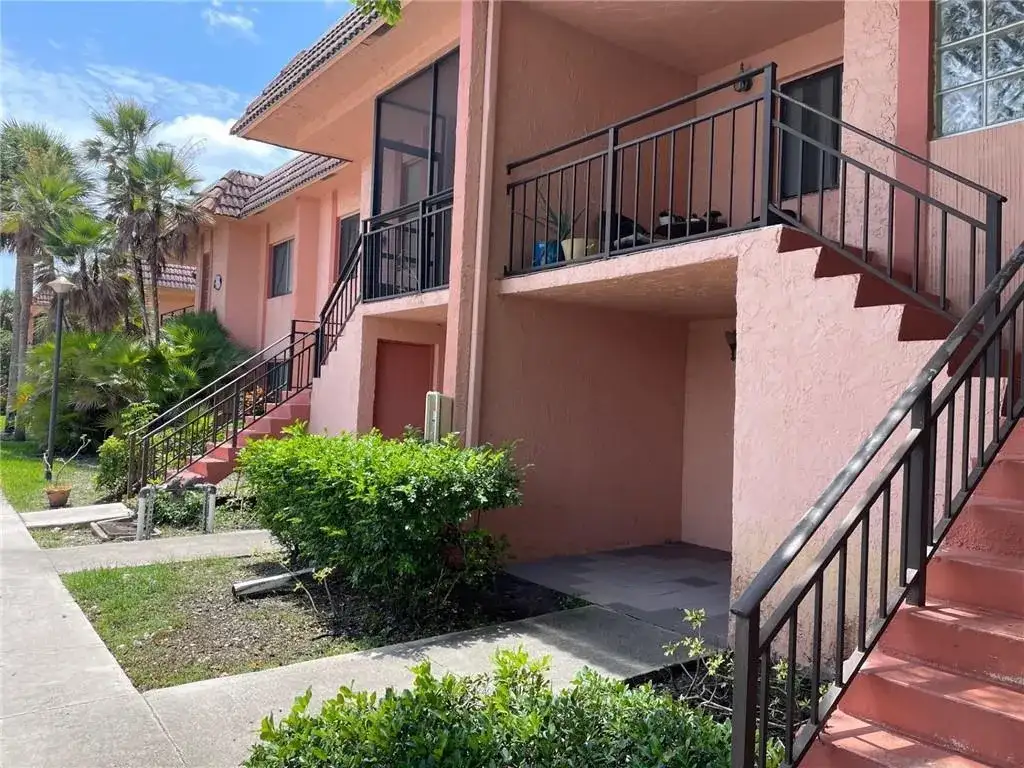235 LAKEVIEW Drive # 102, Weston FL 33326 photo 2