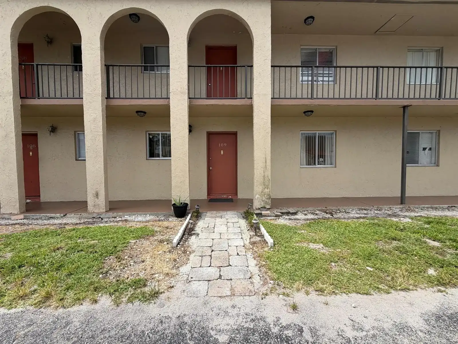 6112 Forest Hill Boulevard # 109, West Palm Beach FL 33415