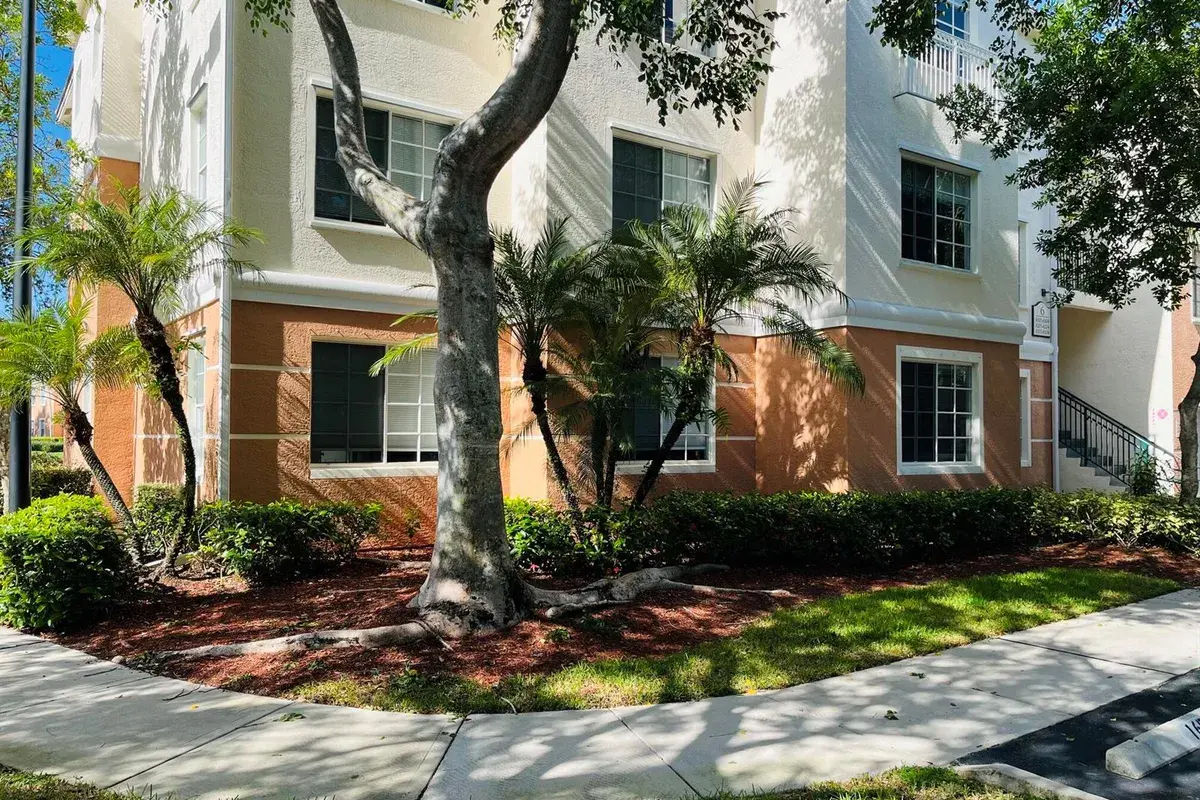 6101 Myrtlewood Circle W, Palm Beach Gardens FL 33418