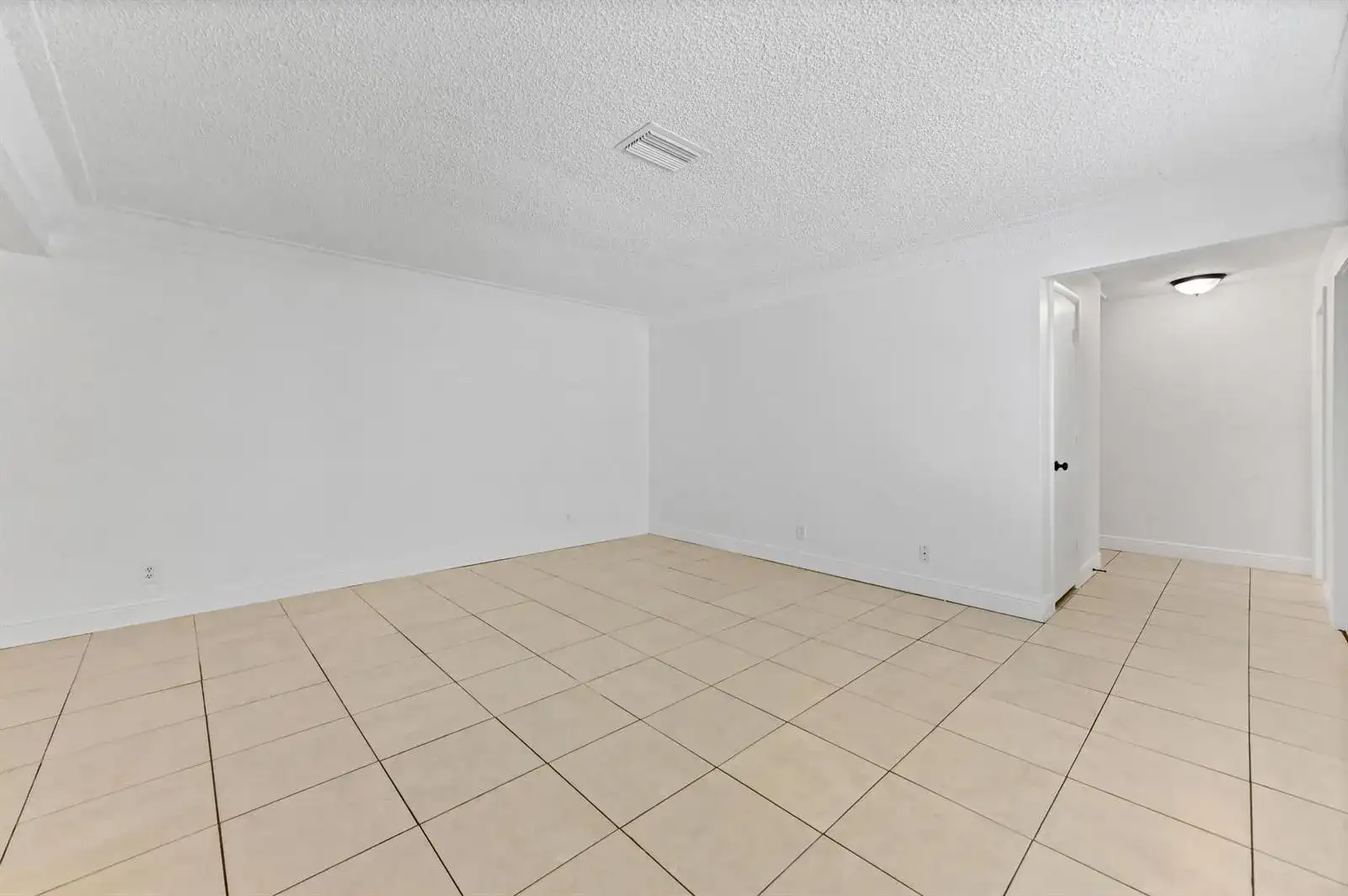 6575 NW 3RD Street, Margate FL 33063 photo 5