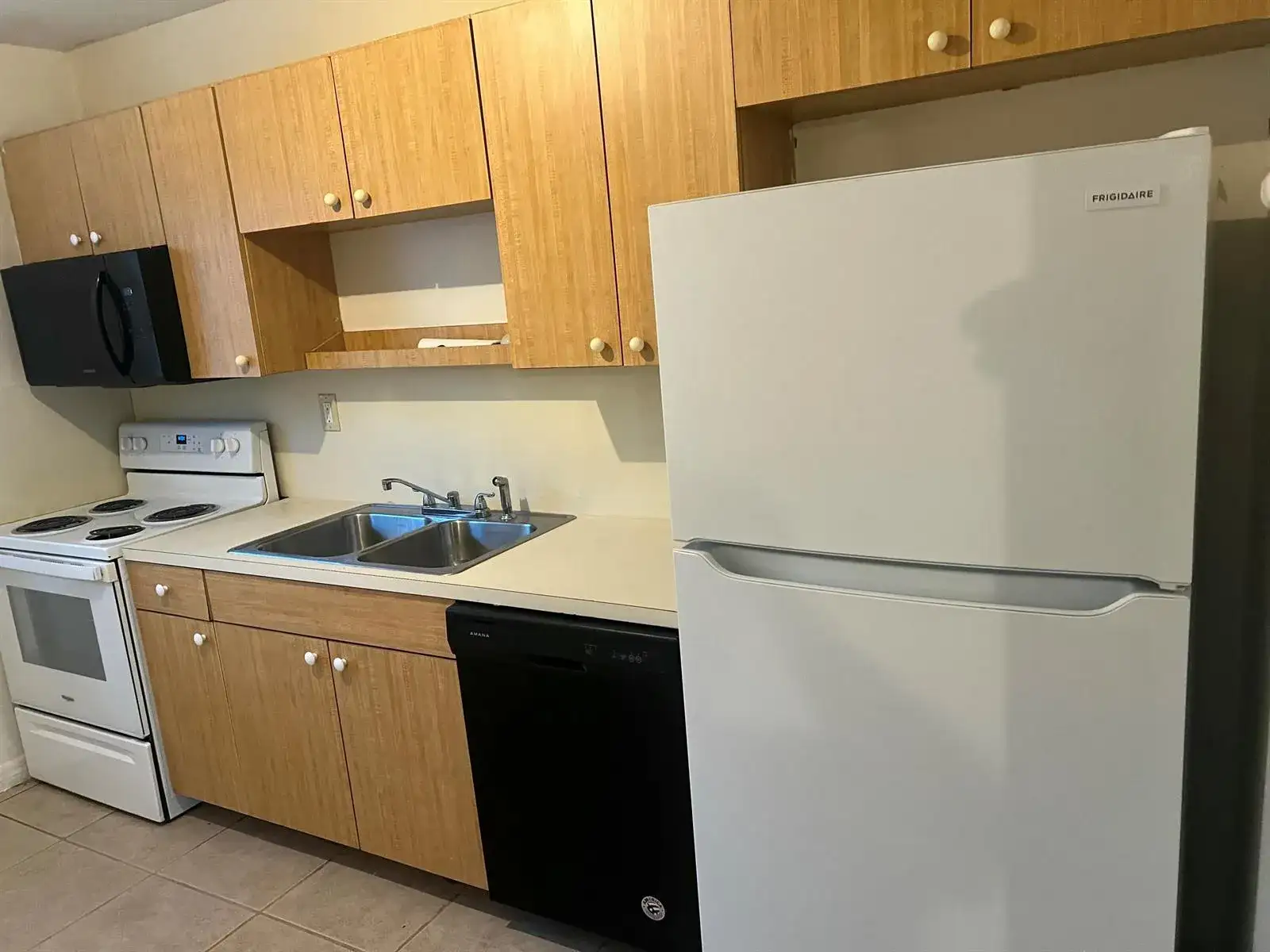 820 SW 9th Street # 8, Pompano Beach FL 33060 photo 4