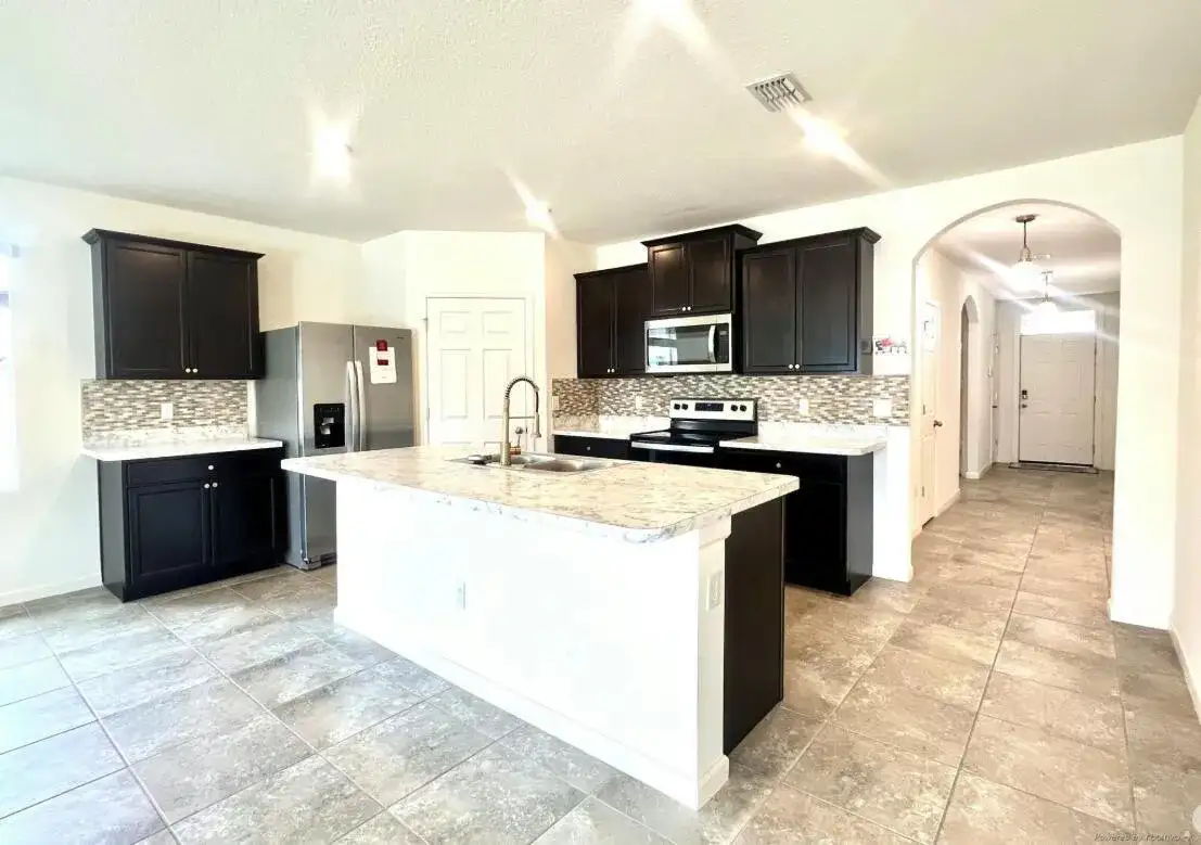 341 SW Ridgecrest Drive, Port St. Lucie FL 34953 photo 4
