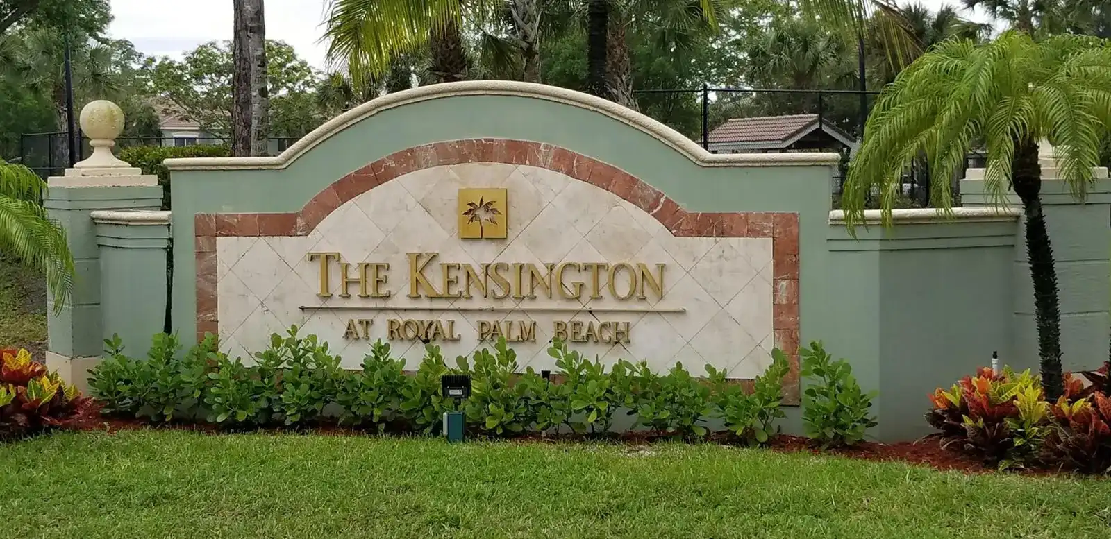 350 CRESTWOOD Circle # 201, Royal Palm Beach FL 33411
