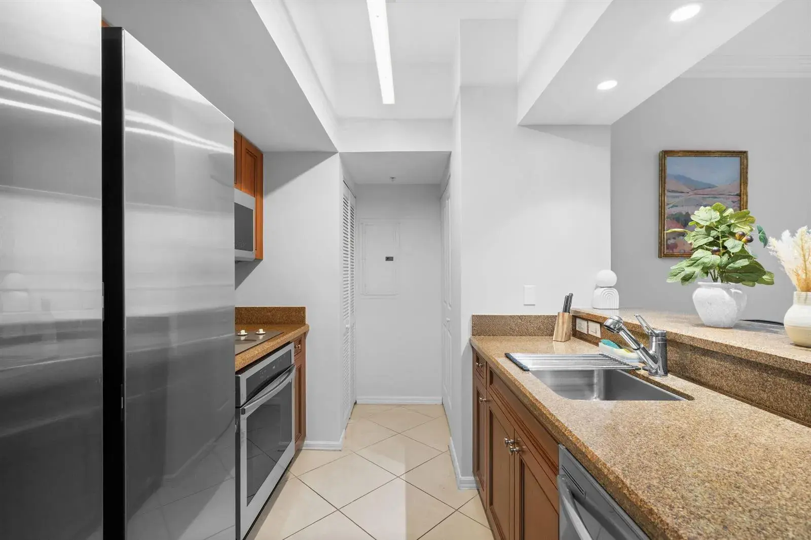 347 N NEW RIVER Drive E # 405, Fort Lauderdale FL 33301