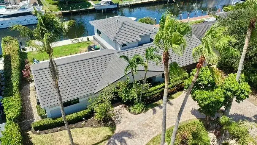 2380 SE 8TH Street, Pompano Beach FL 33062 photo 2