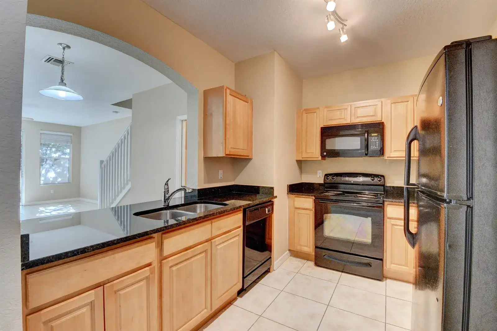 105 Hemingway Court, Palm Springs FL 33461 photo 4