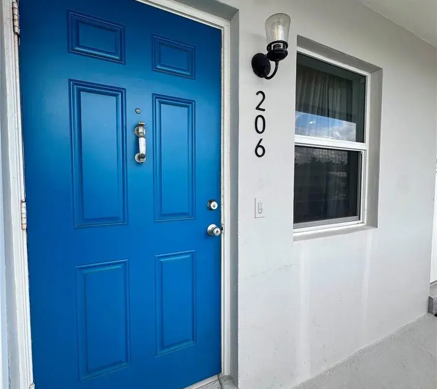 2801 NE 33RD Court # 206, Fort Lauderdale FL 33306