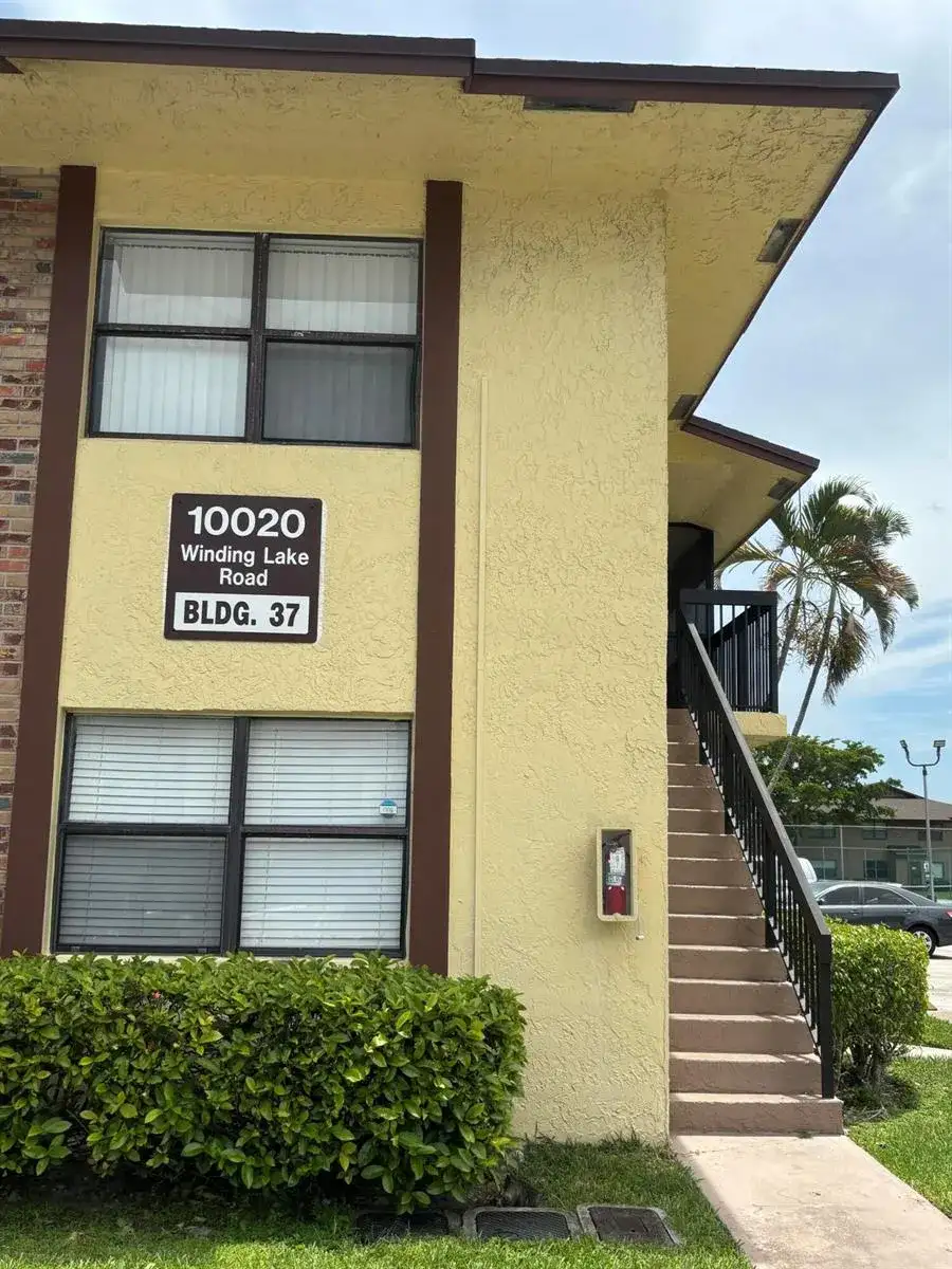 10020 WINDING LAKE Road # 201, Sunrise FL 33351 photo 3