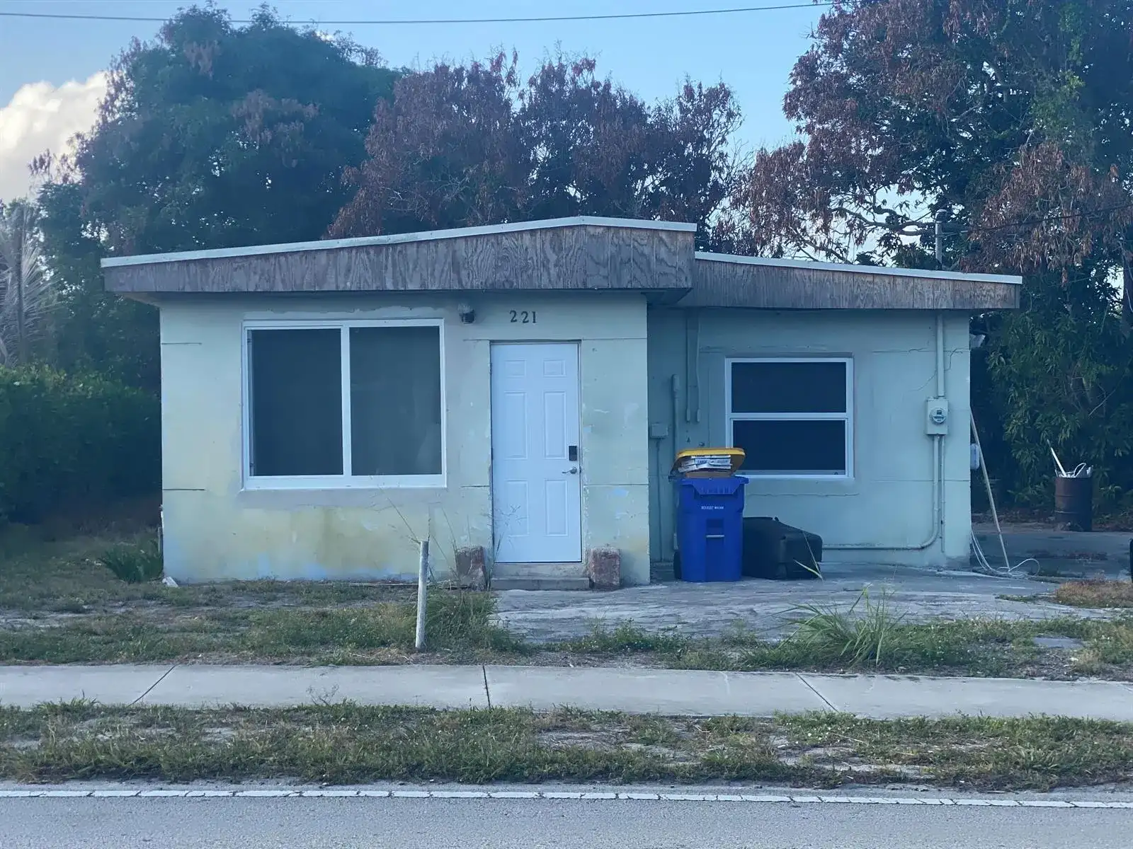221 NW BAKER Road, Stuart FL 34994 photo 2