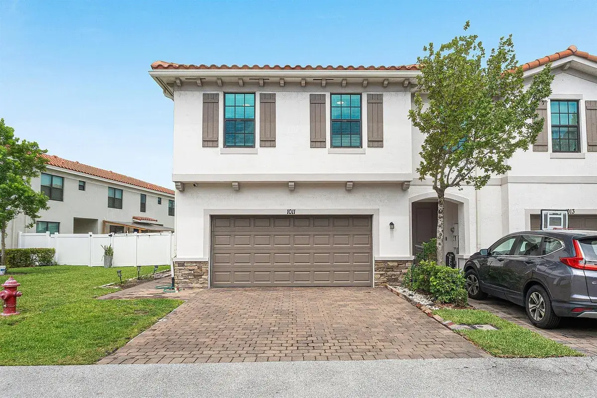 1011 WILLOW Place, Riviera Beach FL 33410