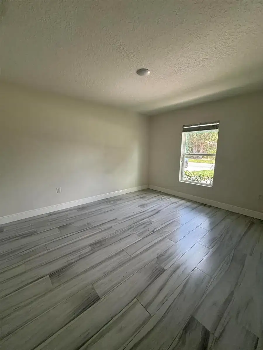 2231 SE MARIPOSA Avenue, Port St. Lucie FL 34952 photo 5