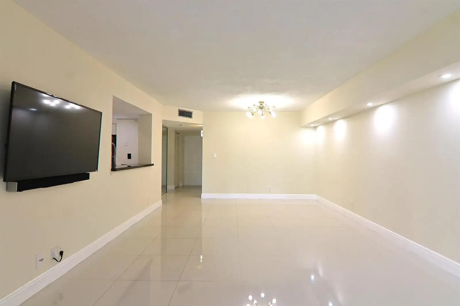 1900 Sabal Palm Drive # 106, Davie FL 33324 photo 4