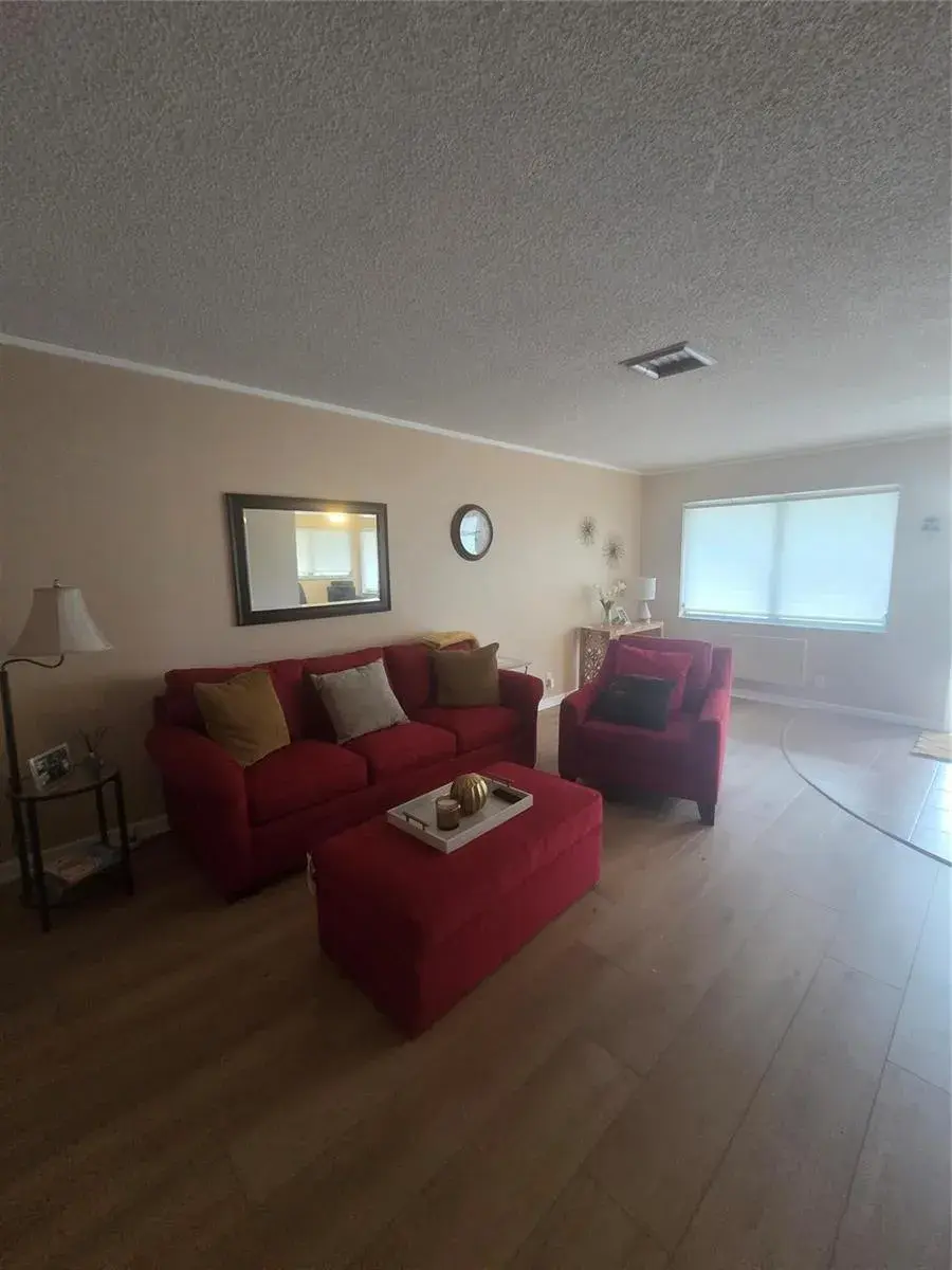 1920 NE 51ST Court # 201, Fort Lauderdale FL 33308