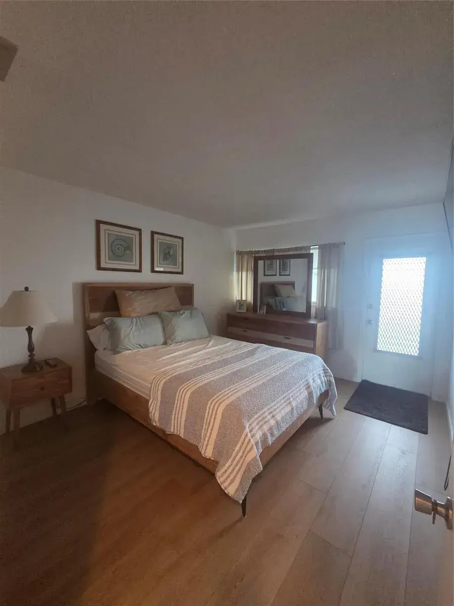 1920 NE 51ST Court # 201, Fort Lauderdale FL 33308