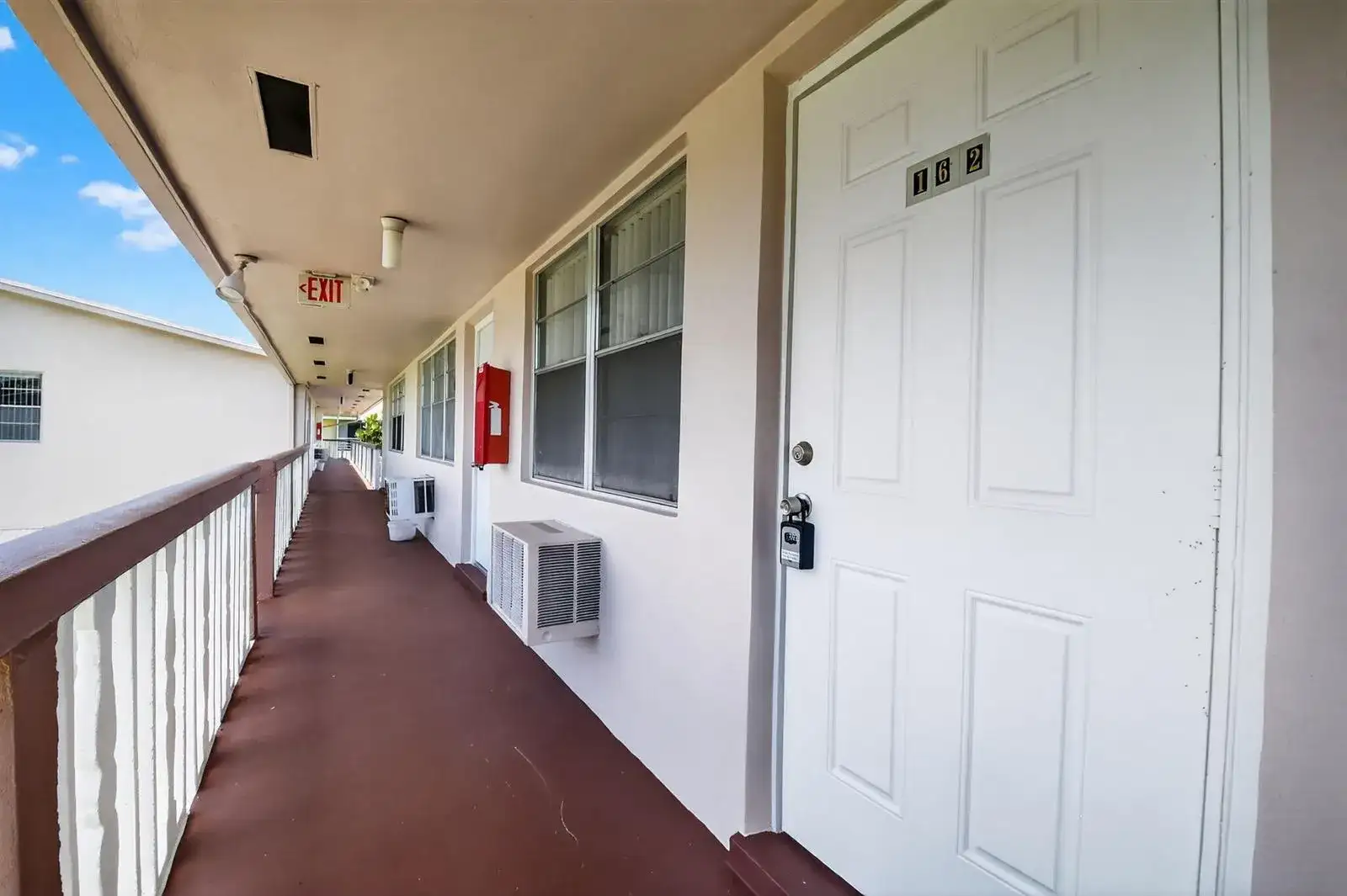 162 EASTHAMPTON G, West Palm Beach FL 33417 photo 2