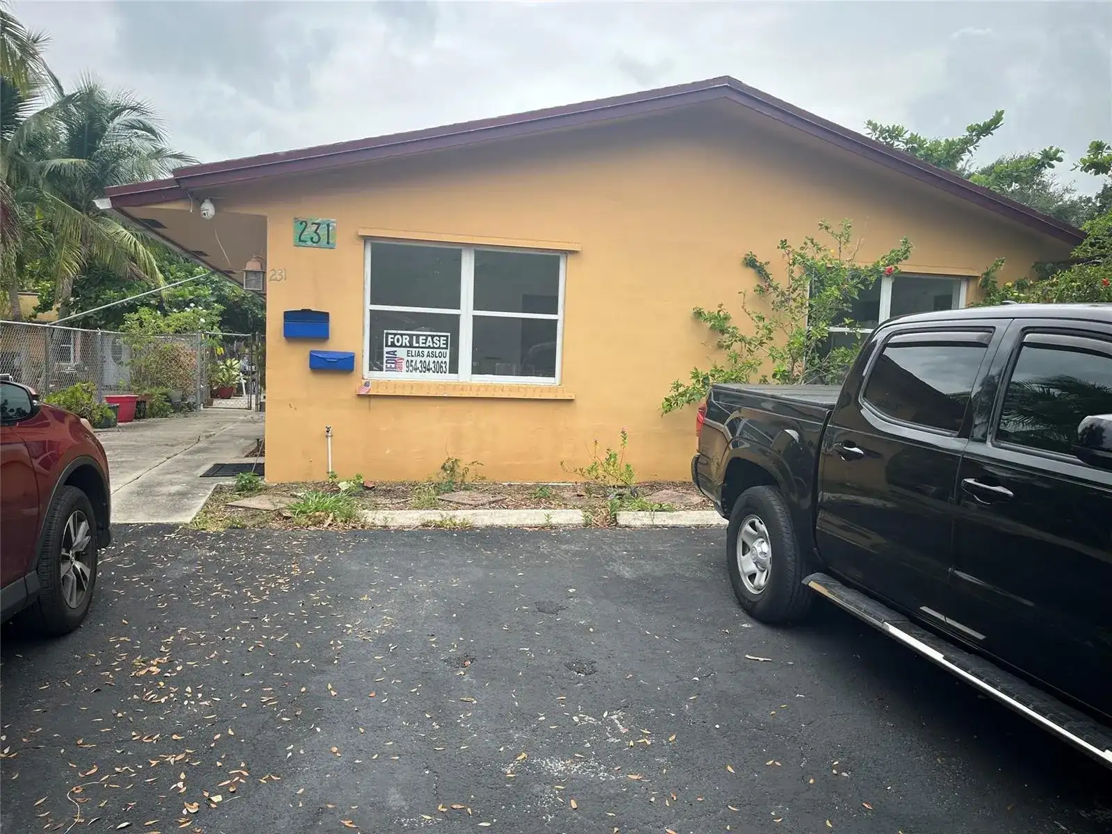 231 SW 8TH Street # 1, Dania Beach FL 33004 photo 2