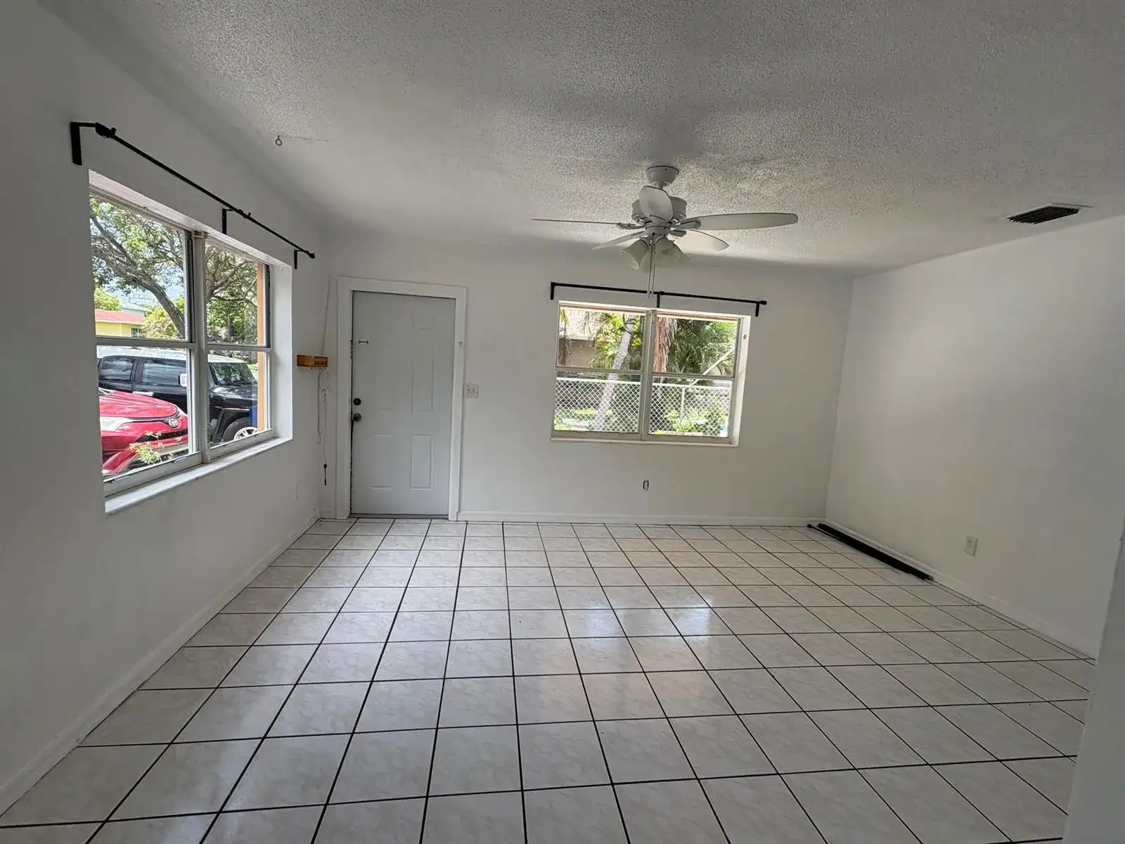 231 SW 8TH Street # 1, Dania Beach FL 33004 photo 4