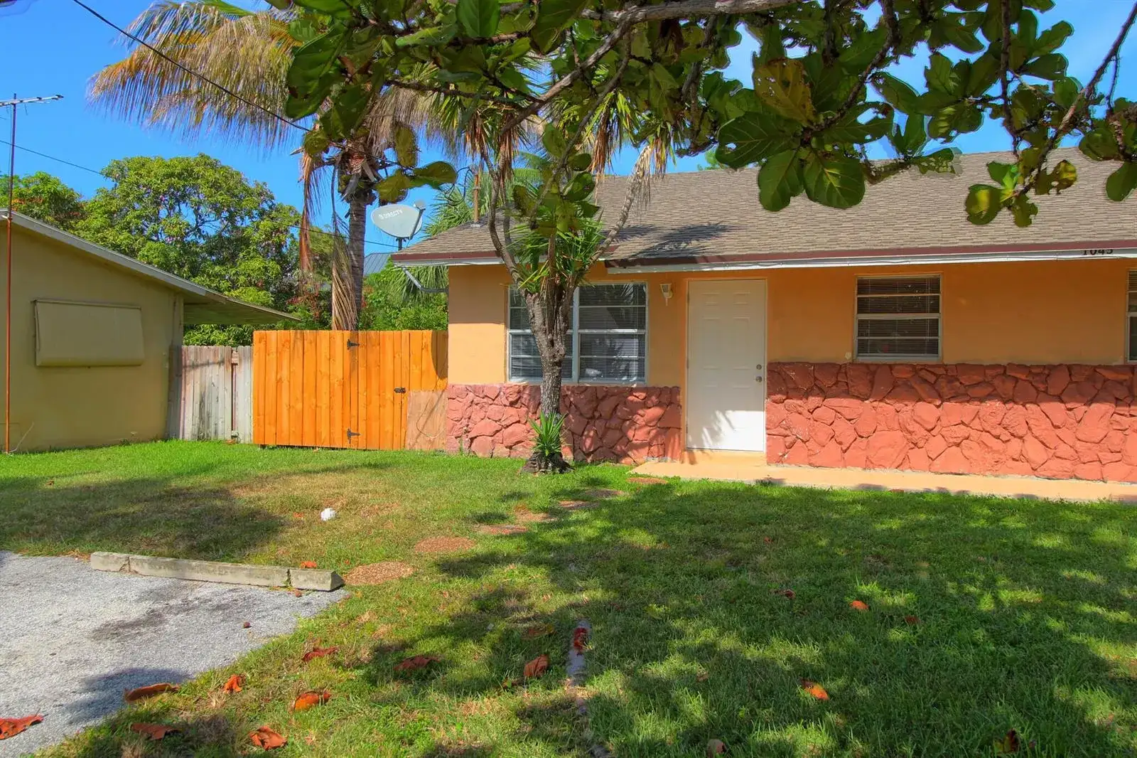 1045 Miami Boulevard # A, Delray Beach FL 33483 photo 2