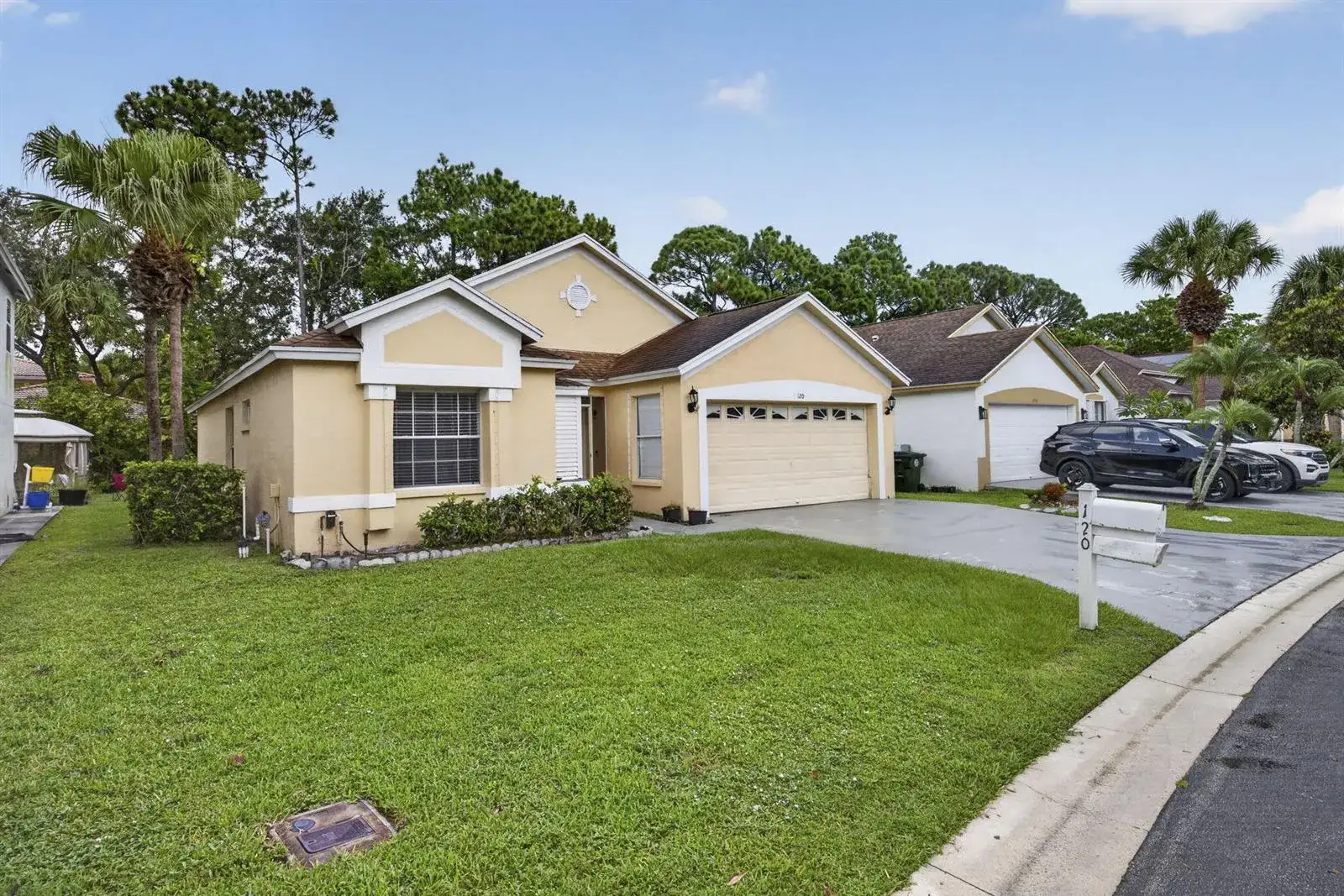 120 Paddock Lane, FL 33413 photo 3