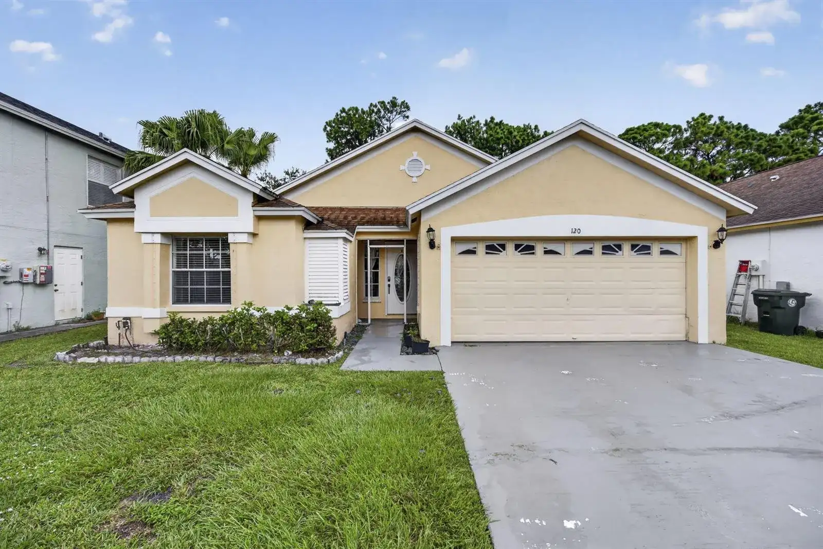 120 Paddock Lane, FL 33413 photo 4