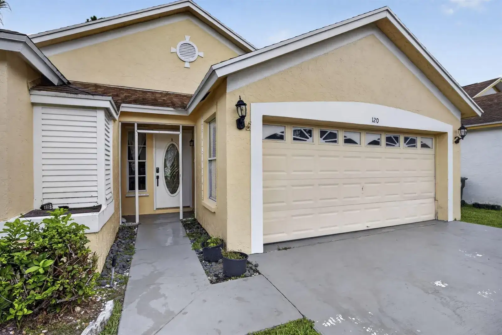 120 Paddock Lane, FL 33413 photo 5