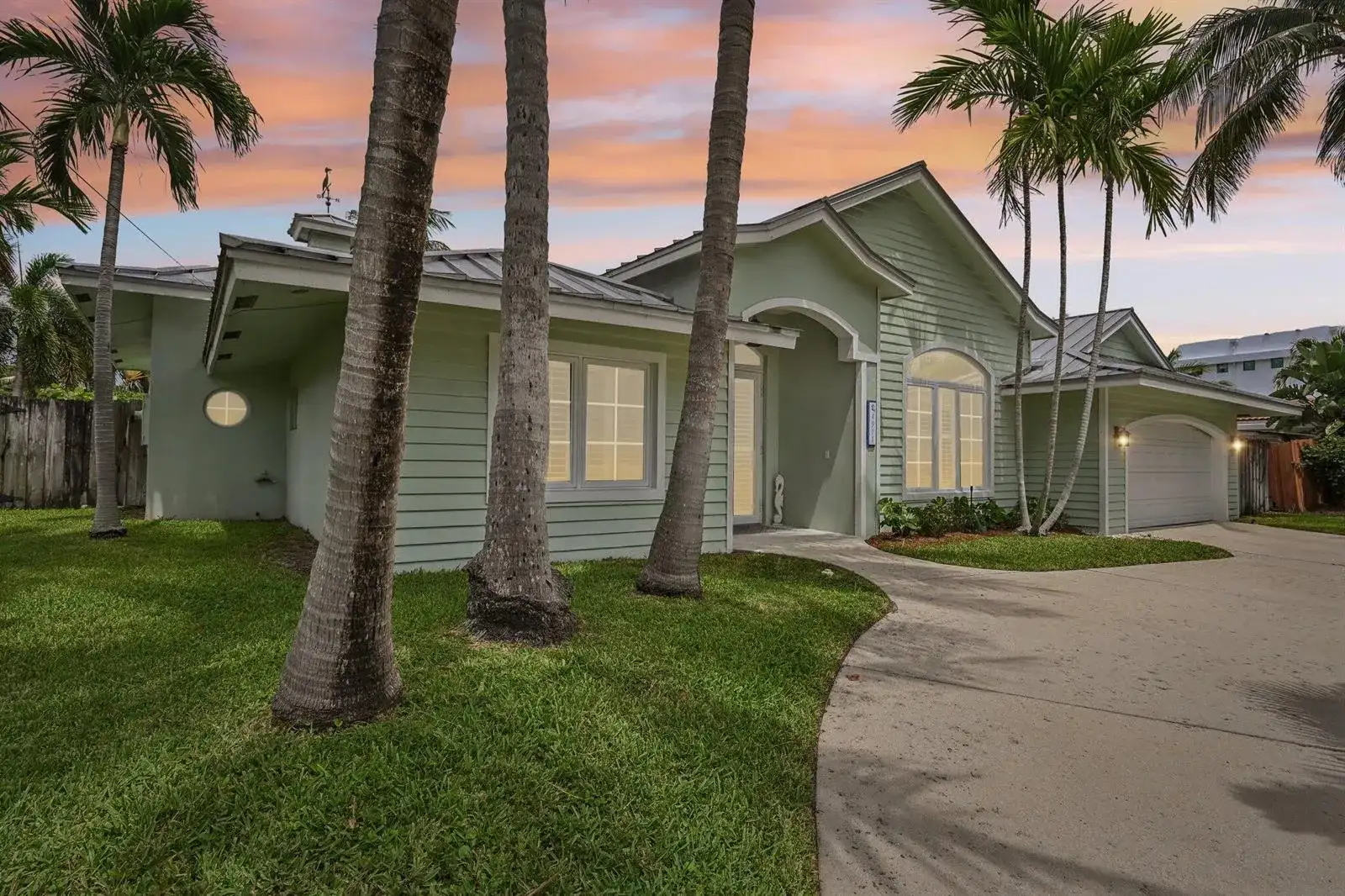 4911 NE 25TH Avenue, Lighthouse Point FL 33064 photo 2