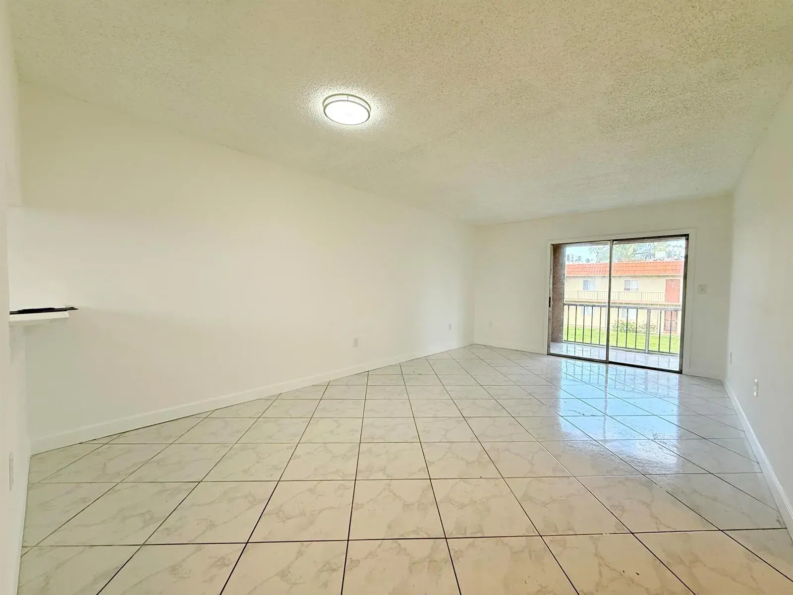 6106 FOREST HILL Boulevard # 204, West Palm Beach FL 33415 photo 3
