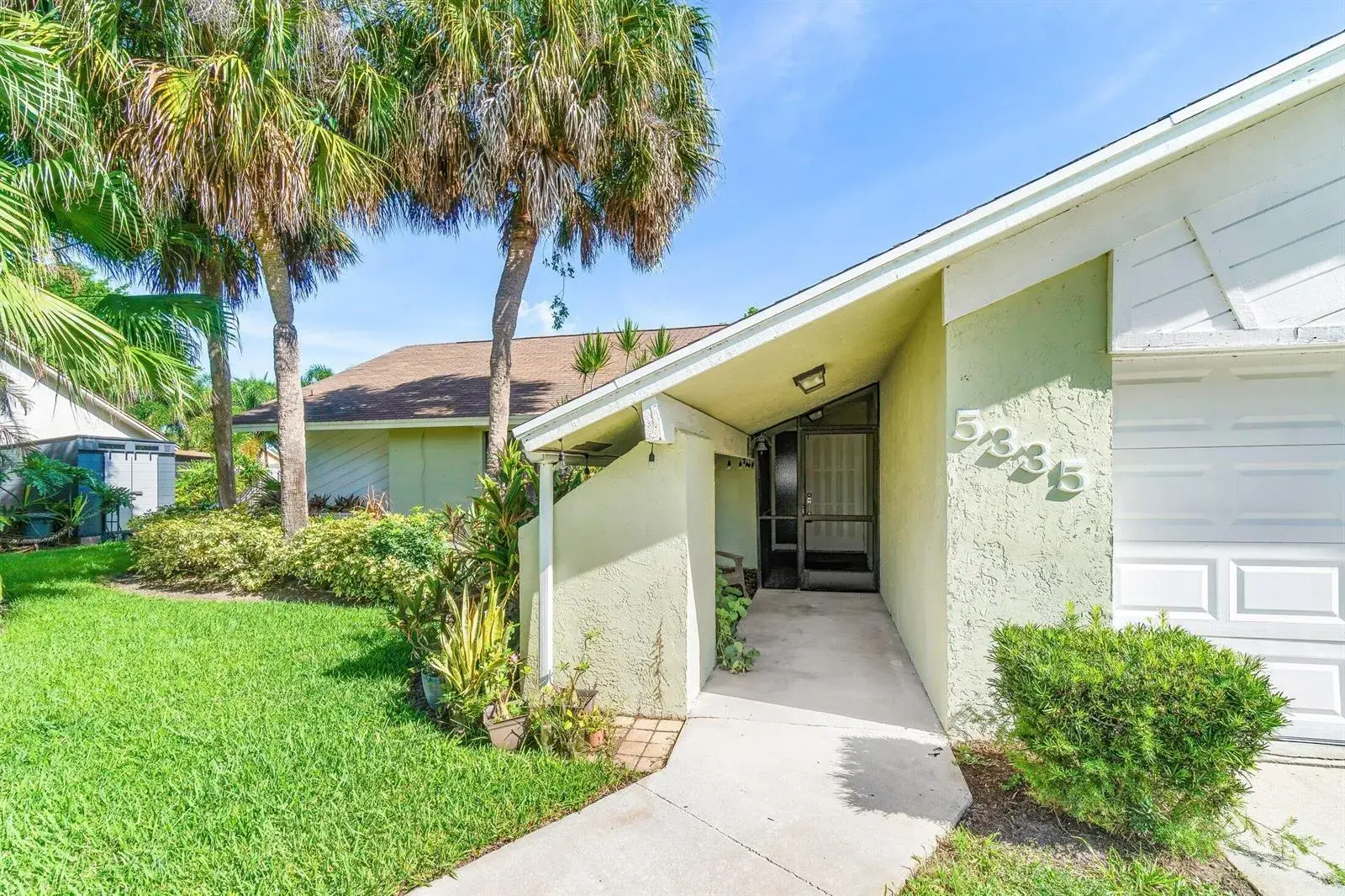 5335 Havasu Court, Lake Worth FL 33467 photo 4
