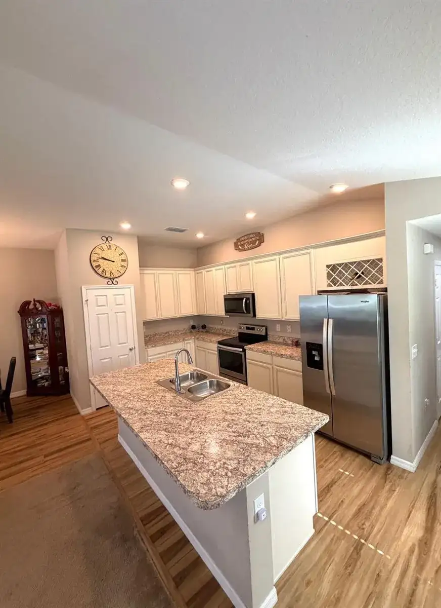 5670 NW Pine Trail Circle, Port St. Lucie FL 34983 photo 2