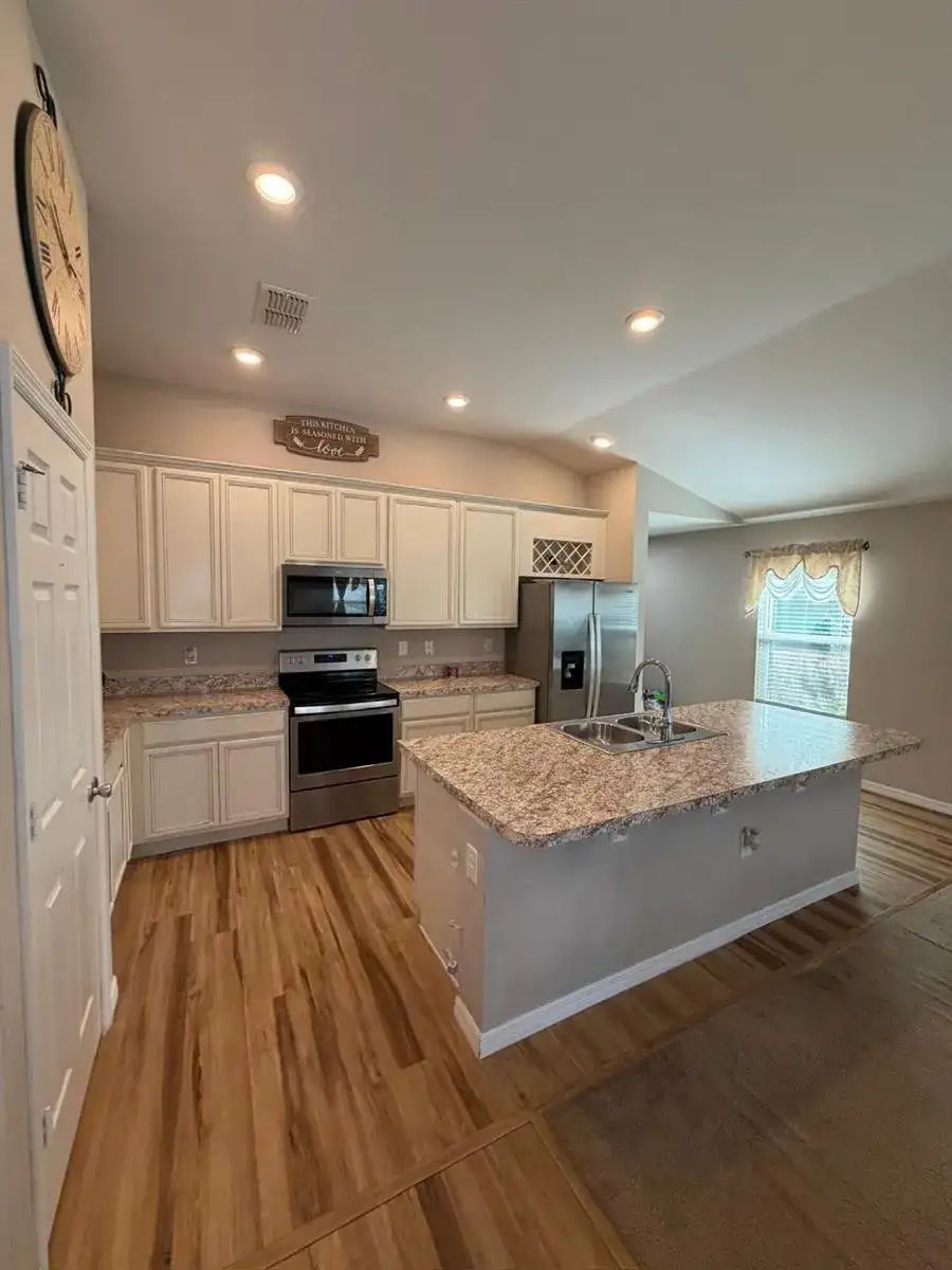 5670 NW Pine Trail Circle, Port St. Lucie FL 34983 photo 3
