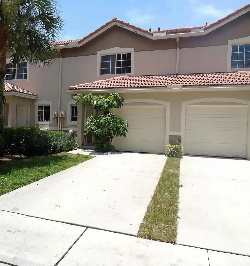 6691 Old Farm Trail, Boynton Beach FL 33437 photo 2