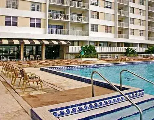500 BAYVIEW Drive # 122, Sunny Isles Beach FL 33160