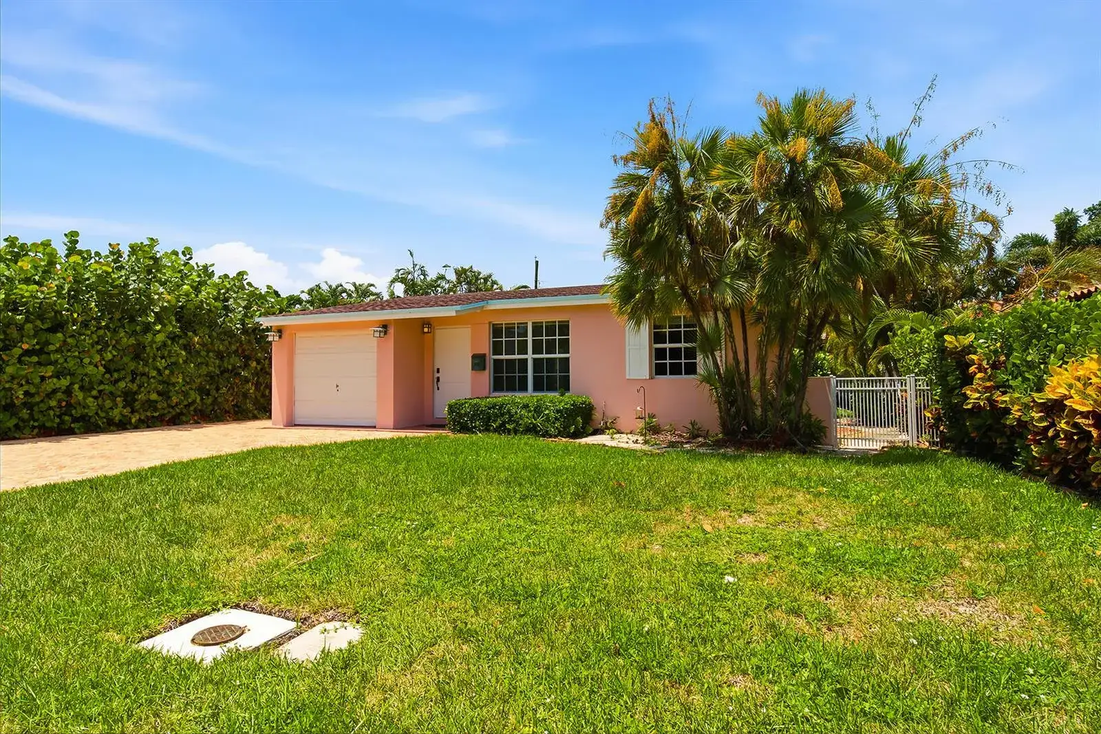 205 RUTLAND Boulevard, West Palm Beach FL 33405