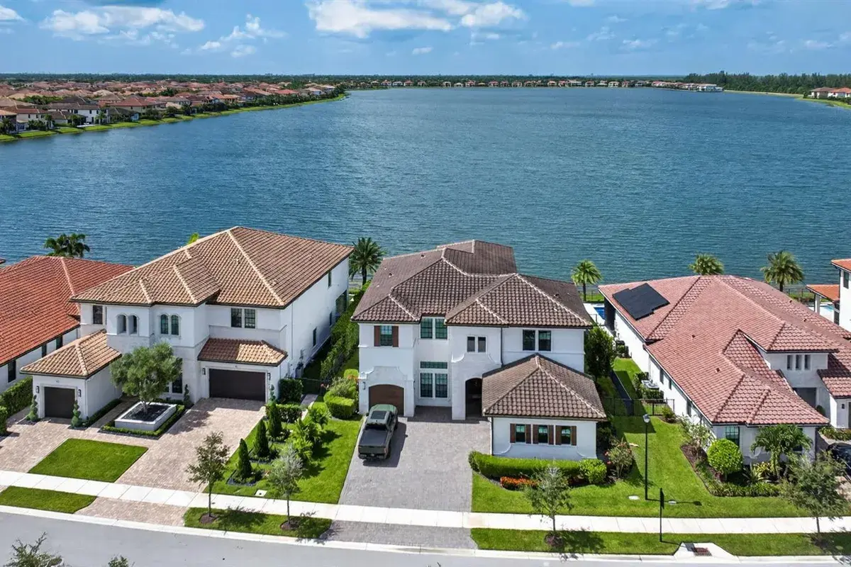 12450 N PARKLAND BAY Trail, Parkland FL 33076