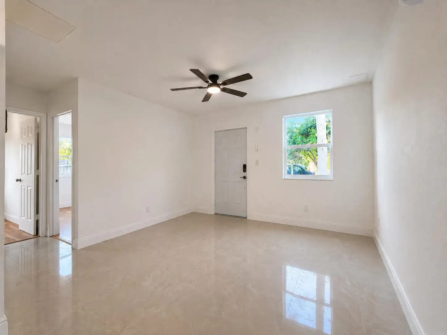 5264 NE 20TH Avenue, Pompano Beach FL 33064 photo 3