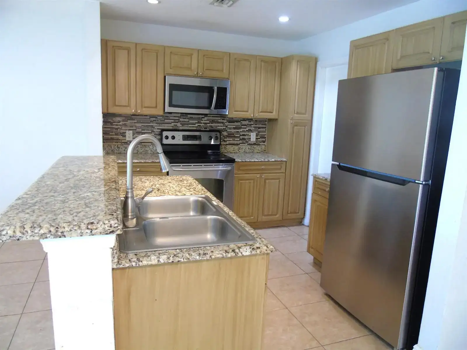 6691 Old Farm Trail, Boynton Beach FL 33437 photo 3
